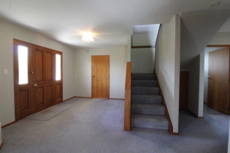 Photo of property in 37 Anne Street, Winton, 9720