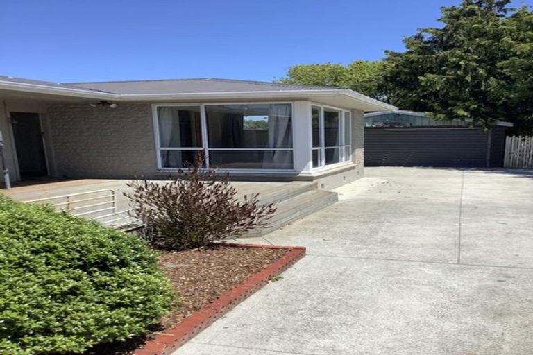 Photo of property in 197 Burwood Road, Burwood, Christchurch, 8083
