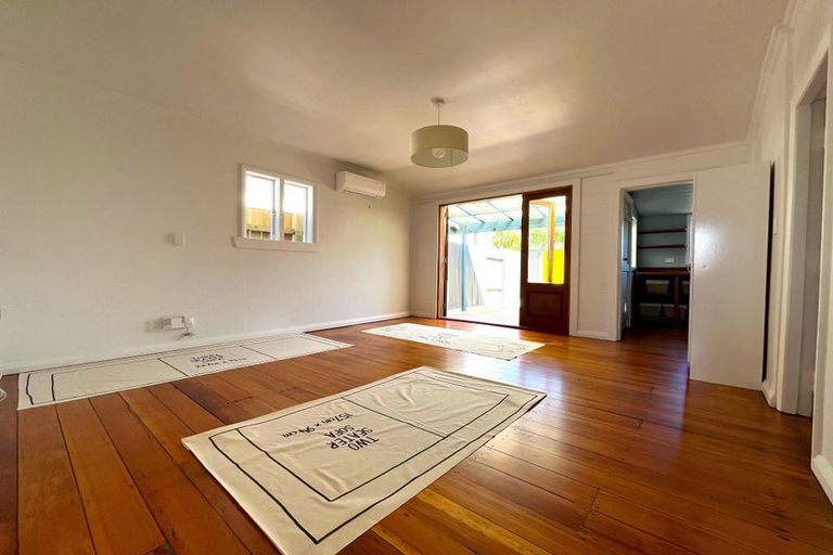 Photo of property in 18 Normanby Street, Newtown, Wellington, 6021