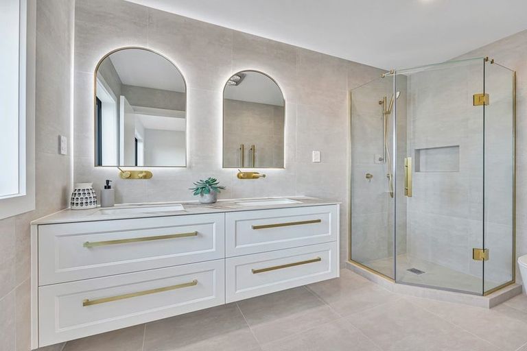 Photo of property in 4 The Landing, Riverhead, 0820