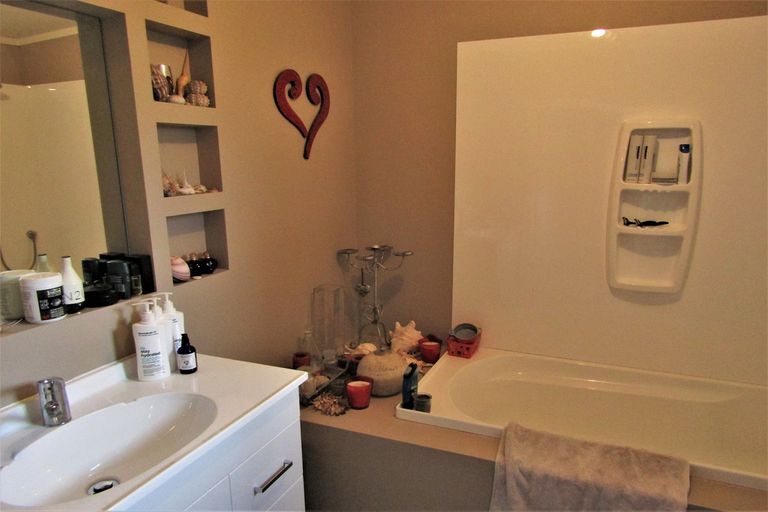 Photo of property in 22 Martin Road, Kaeo, 0478