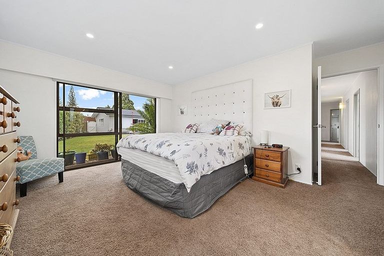 Photo of property in 106 The Circle, Manly, Whangaparaoa, 0930