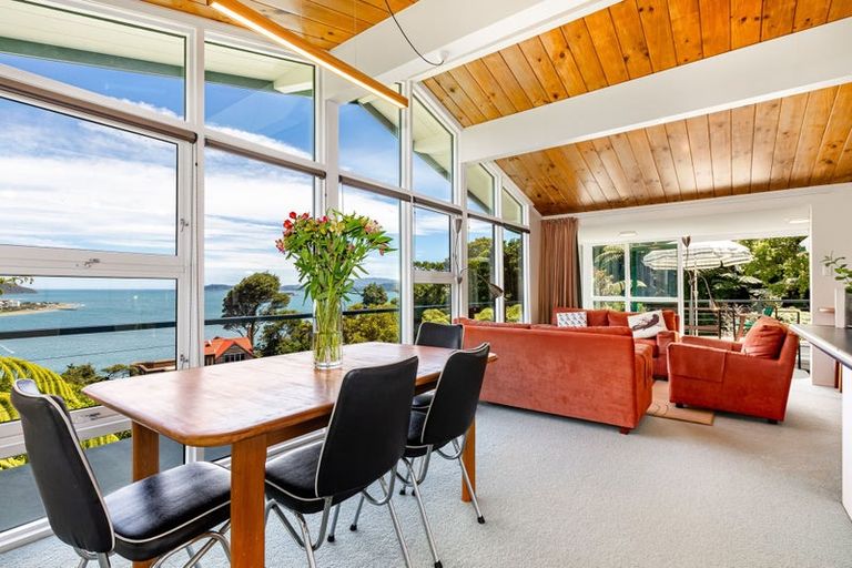 Photo of property in 42 Ferry Road, Days Bay, Lower Hutt, 5013