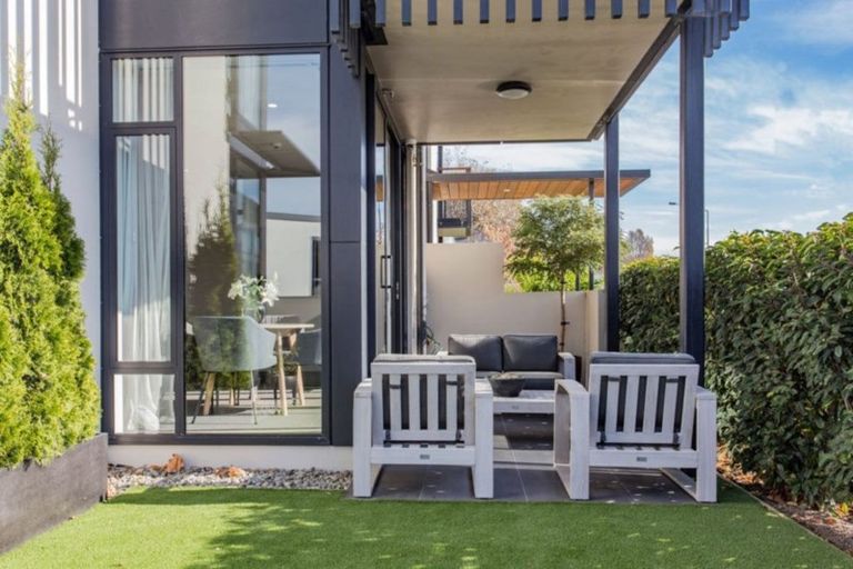 Photo of property in 1/50 Kilmore Street, Christchurch Central, Christchurch, 8013