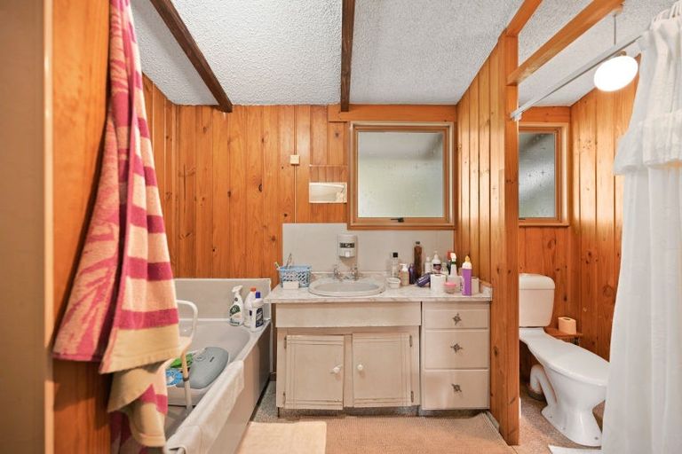 Photo of property in 738 Tuhikaramea Road, Ngahinapouri, Hamilton, 3290