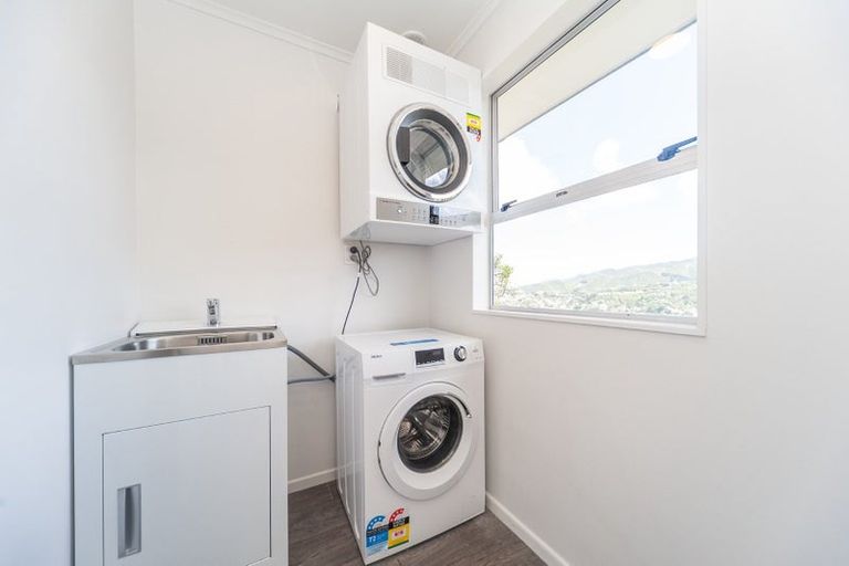 Photo of property in 80 Melrose Road, Southgate, Wellington, 6023