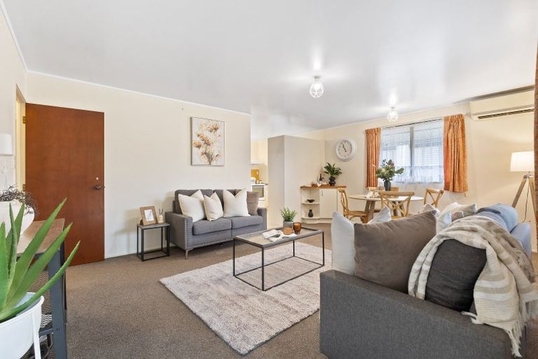 Photo of property in 1a Heath Street, St Andrews, Hamilton, 3200