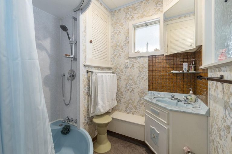 Photo of property in 72 Waimarie Road, Whenuapai, Auckland, 0618