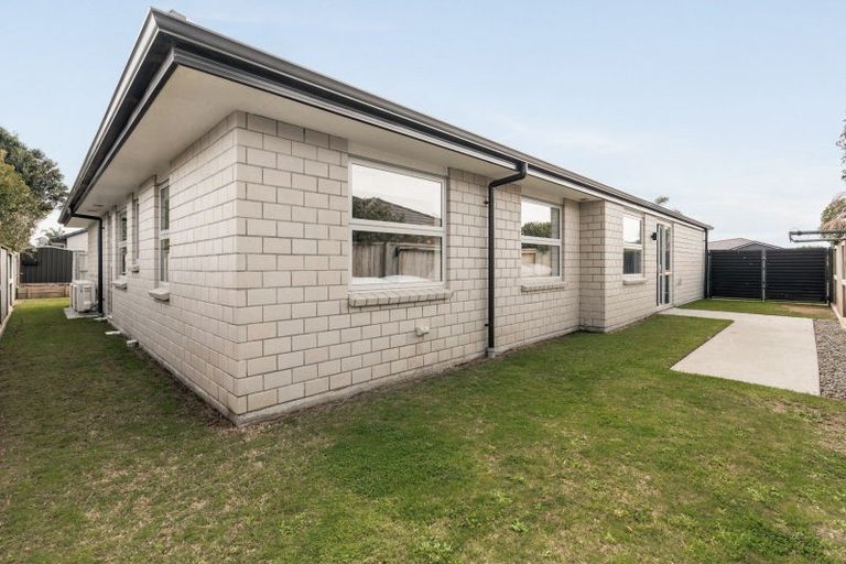 Photo of property in 15 Selliera Place, Papamoa Beach, Papamoa, 3118