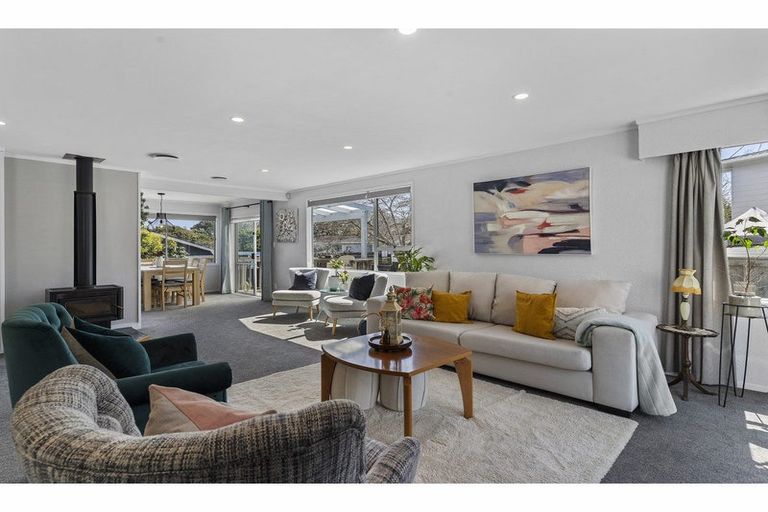 Photo of property in 43 Archmillen Avenue, Pakuranga Heights, Auckland, 2010