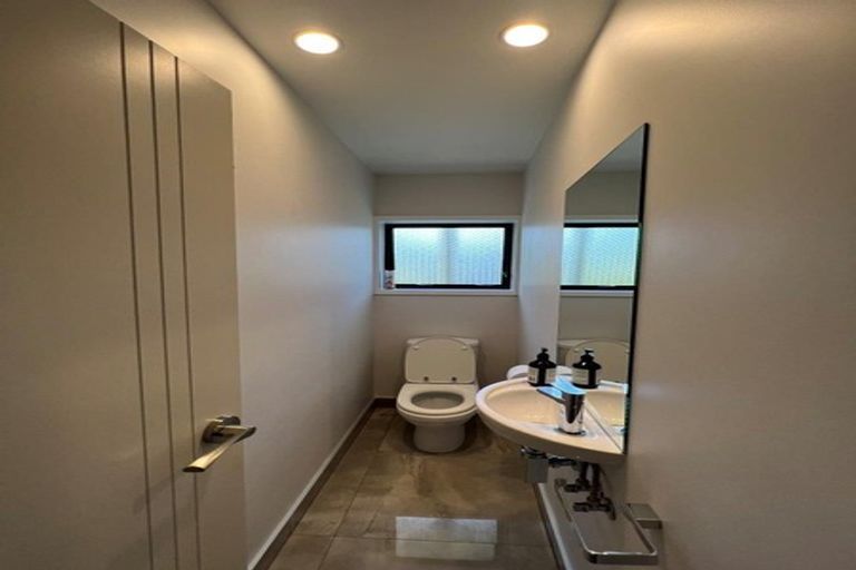 Photo of property in 37 Stanaway Street, Hillcrest, Auckland, 0627