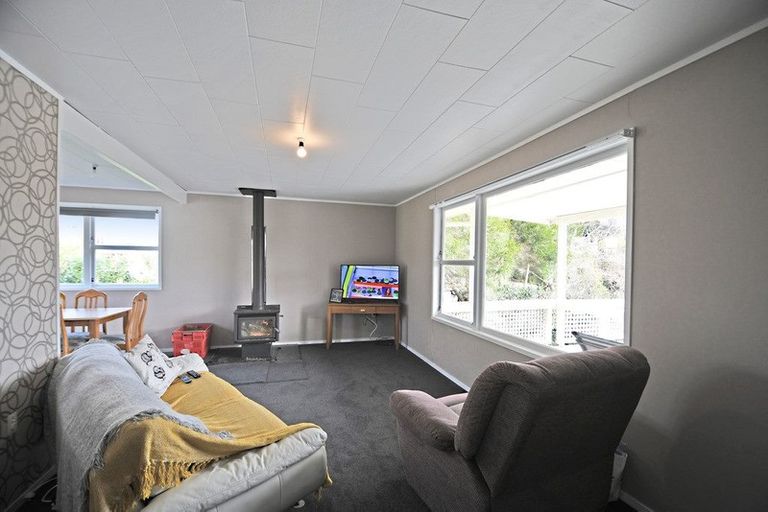 Photo of property in 17 Pakiri Road, Leigh, Warkworth, 0985