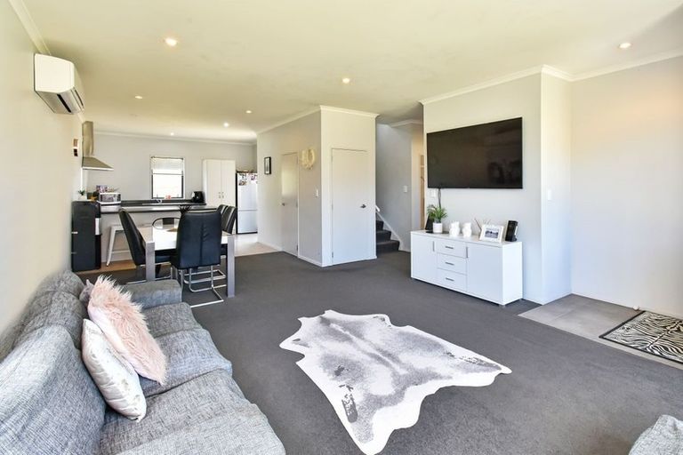 Photo of property in 6 Kohi Kai Place, Weymouth, Auckland, 2103