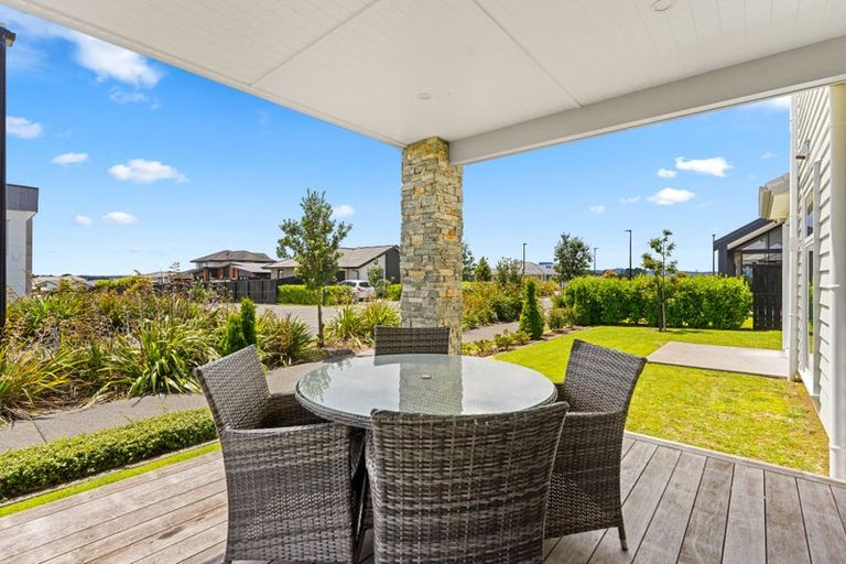 Photo of property in 2 Buddle Road, Paerata, 2124