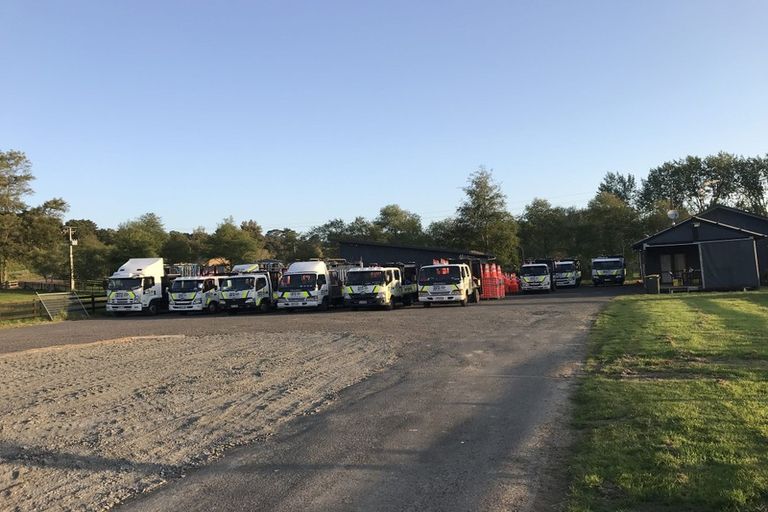 Photo of property in 10 Peach Hill Road, Ramarama, Drury, 2579