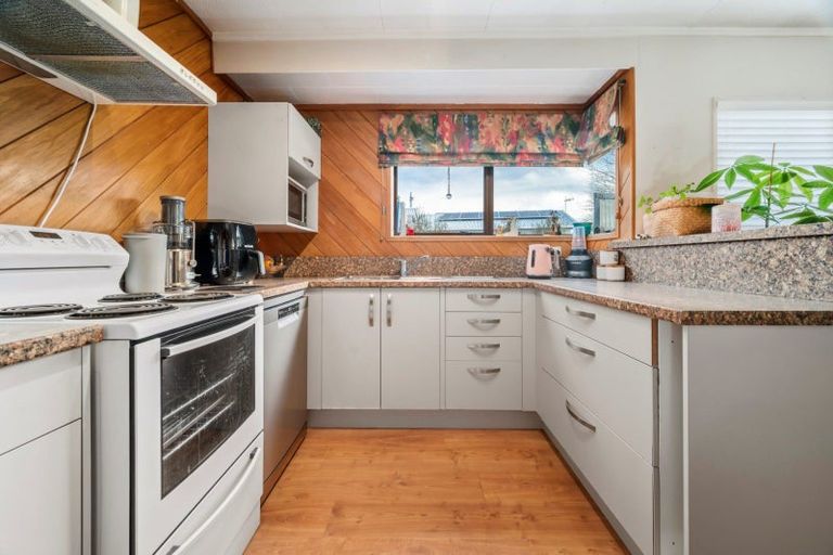 Photo of property in 19 Aspen Place, Owhata, Rotorua, 3010