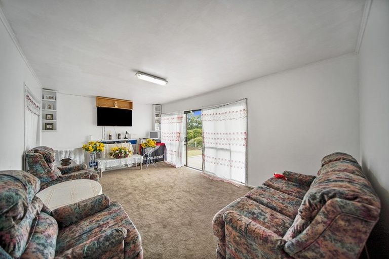 Photo of property in 12 Bolton Place, Otara, Auckland, 2023