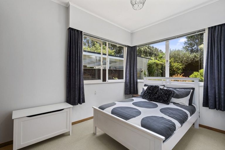 Photo of property in 38 Clawton Street, Westown, New Plymouth, 4310