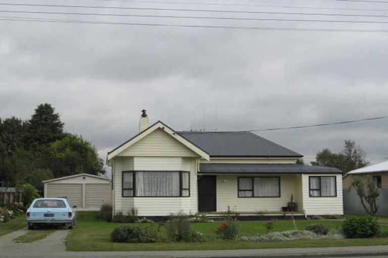Photo of property in 19 Hayhurst Street, Temuka, 7920