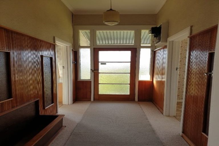 Photo of property in 27 Smith Street, Waverley, 4510