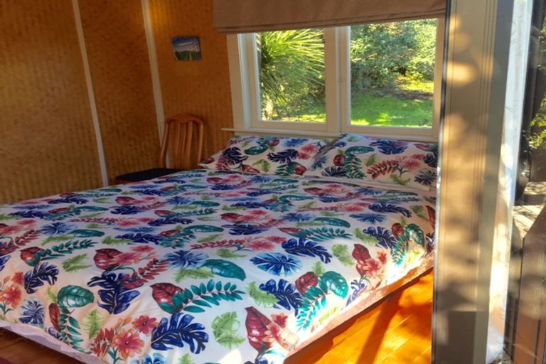 Photo of property in 22 Kendale Drive, Leigh, 0985