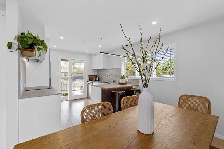 Photo of property in 3b Paton Avenue, Te Atatu South, Auckland, 0610