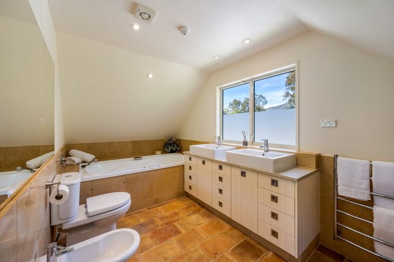 Photo of property in 56 Oak Lane, Wanaka, 9305