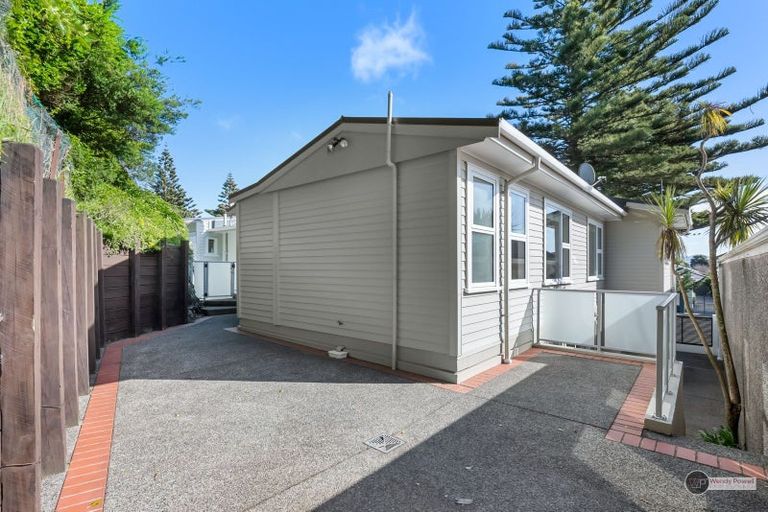 Photo of property in 225 Muritai Road, Eastbourne, Lower Hutt, 5013