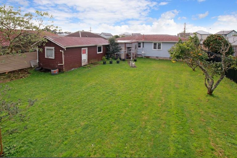 Photo of property in 82 Grove Road, Papakura, 2110