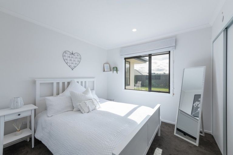 Photo of property in 4 Les Wakefield Road, Mapua, 7005