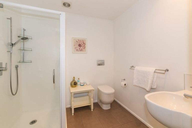 Photo of property in 11 Lipscombe Crescent, Havelock North, 4130