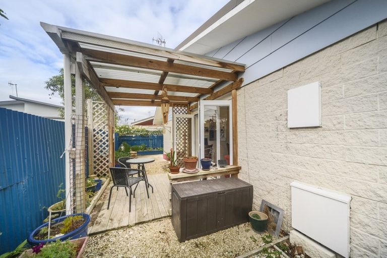 Photo of property in 24 Haydon Street, Roslyn, Palmerston North, 4414