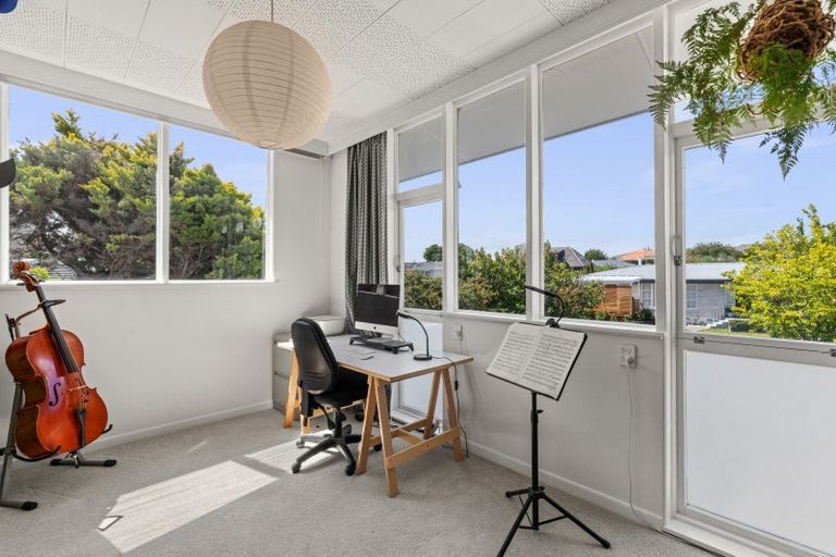 Photo of property in 10 Rakau Street, Havelock North, 4130
