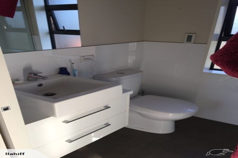 Photo of property in 17c Burdale Street, Riccarton, Christchurch, 8011