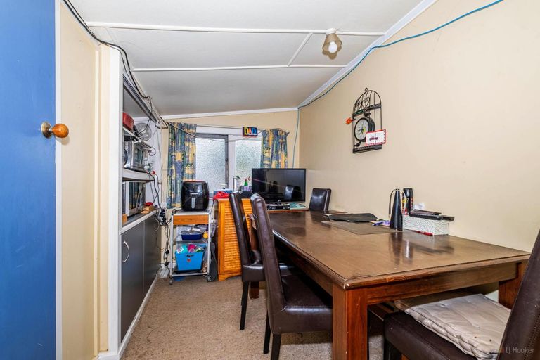 Photo of property in 35 Leonard Street, Waimate, 7924