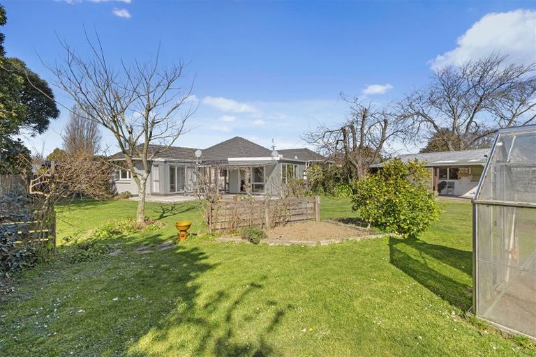 Photo of property in 42 Bevington Street, Avonhead, Christchurch, 8042