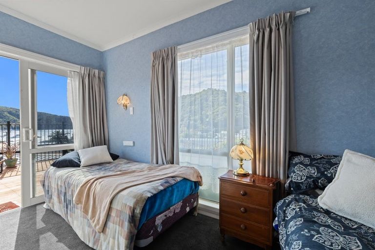 Photo of property in 374a Waikawa Road, Waikawa, Picton, 7220