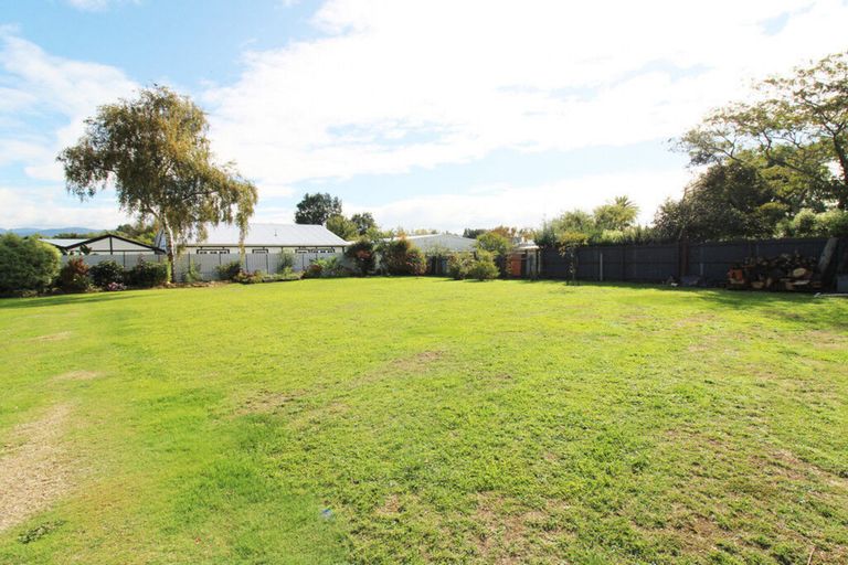 Photo of property in 7 Chisholm Place, Carterton, 5713