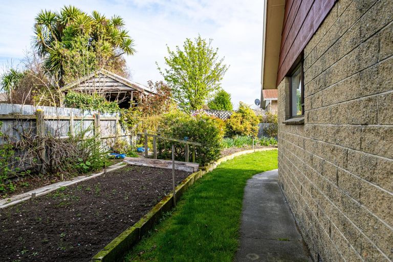 Photo of property in 35 Innes Street, Waimate, 7924