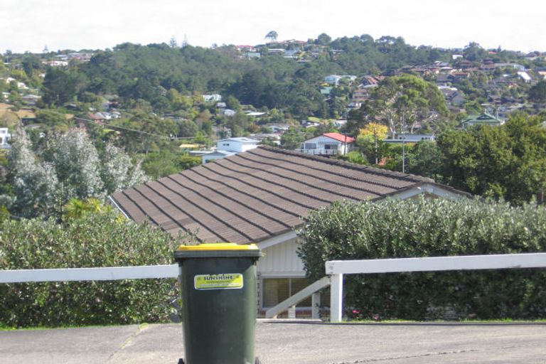 Photo of property in 542 Beach Road, Murrays Bay, Auckland, 0630