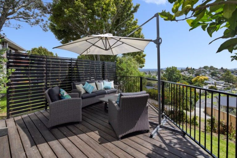 Photo of property in 16 Highmore Place, Brookfield, Tauranga, 3110