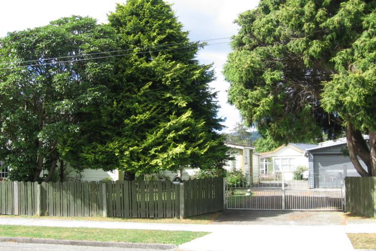 Photo of property in 1/10 Ruahine Street, Trentham, Upper Hutt, 5018