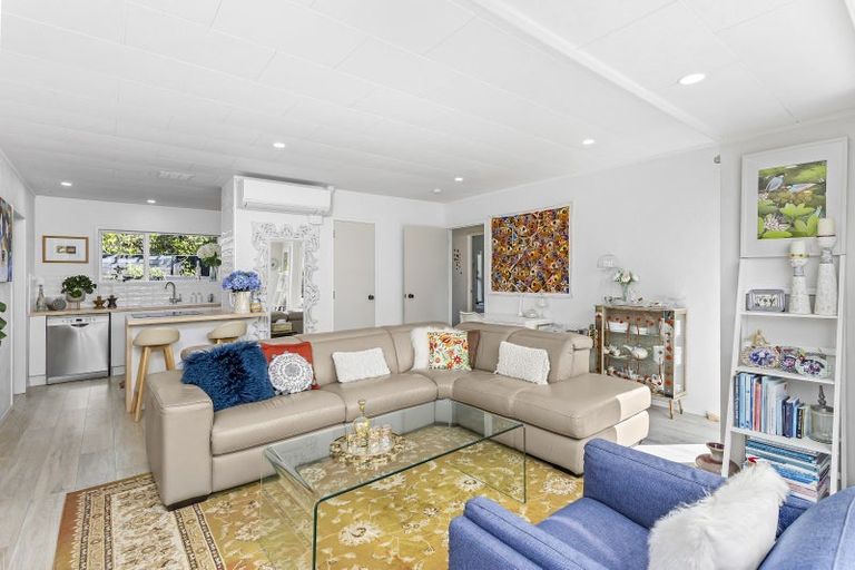 Photo of property in 2/274 Hibiscus Coast Highway, Orewa, 0931