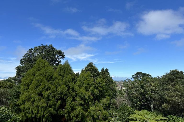 Photo of property in 757 East Coast Road, Northcross, Auckland, 0630