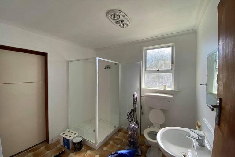 Photo of property in 1 Rangiora Street, Castlecliff, Whanganui, 4501