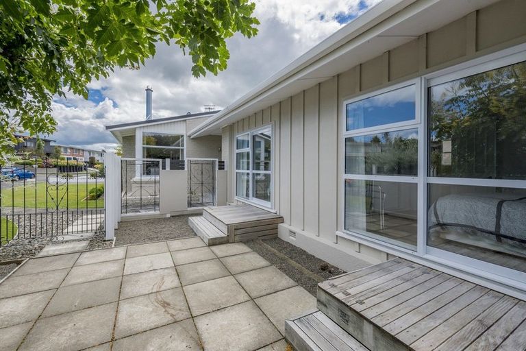 Photo of property in 2 Glen Street, Levin, 5510