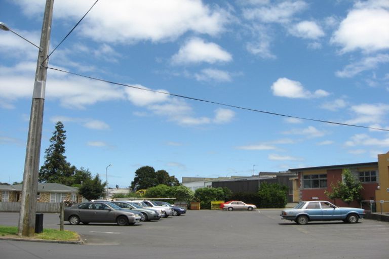 Photo of property in 14 Russell Avenue, Pukekohe, 2120