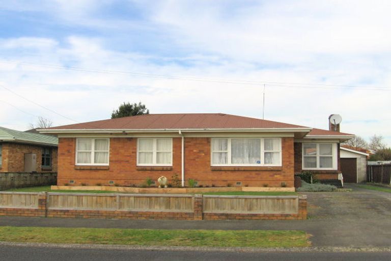 Photo of property in 18 Mears Road, St Andrews, Hamilton, 3200