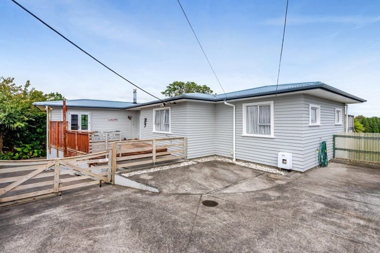 Photo of property in 13f York Crescent, Westown, New Plymouth, 4310