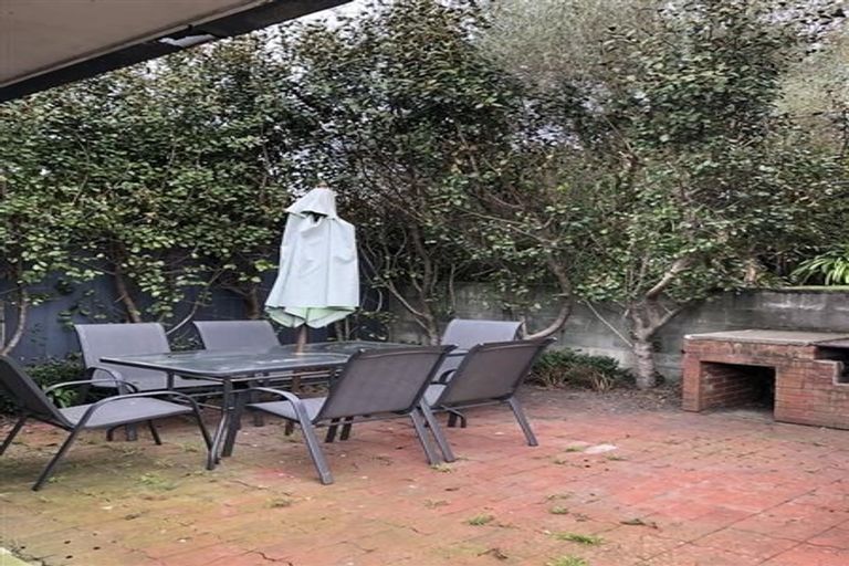 Photo of property in 15 Lancaster Street, Levin, 5510